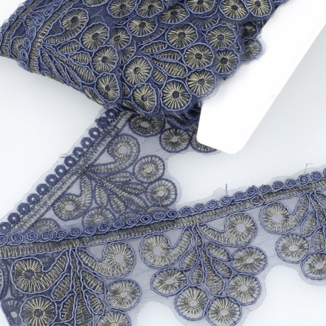 BRODERIE FEUILLE MÉTAL