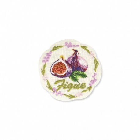 M MOTIF FRUITS