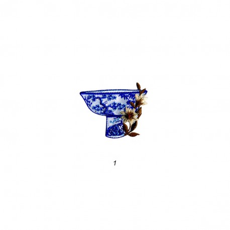 M VASE