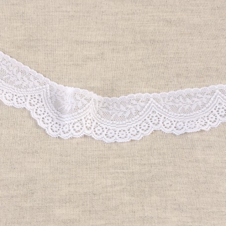 ELASTISCHE FESTONIERTE SPITZE