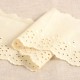 BRODERIE FLEURS FESTONNEE