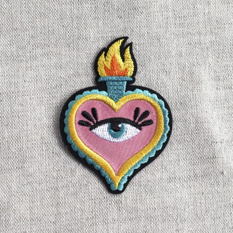 M ECUSSON COEUR MYSTIQUE