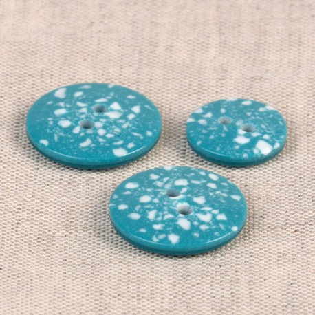 RECYCLED PLASTIC BUTTONS