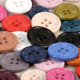 RECYCLED BOTTLES BUTTONS