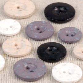 RECYCLED BOTTLES BUTTONS