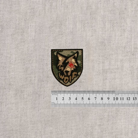 M ECUSSON STYLE MILITAIRE